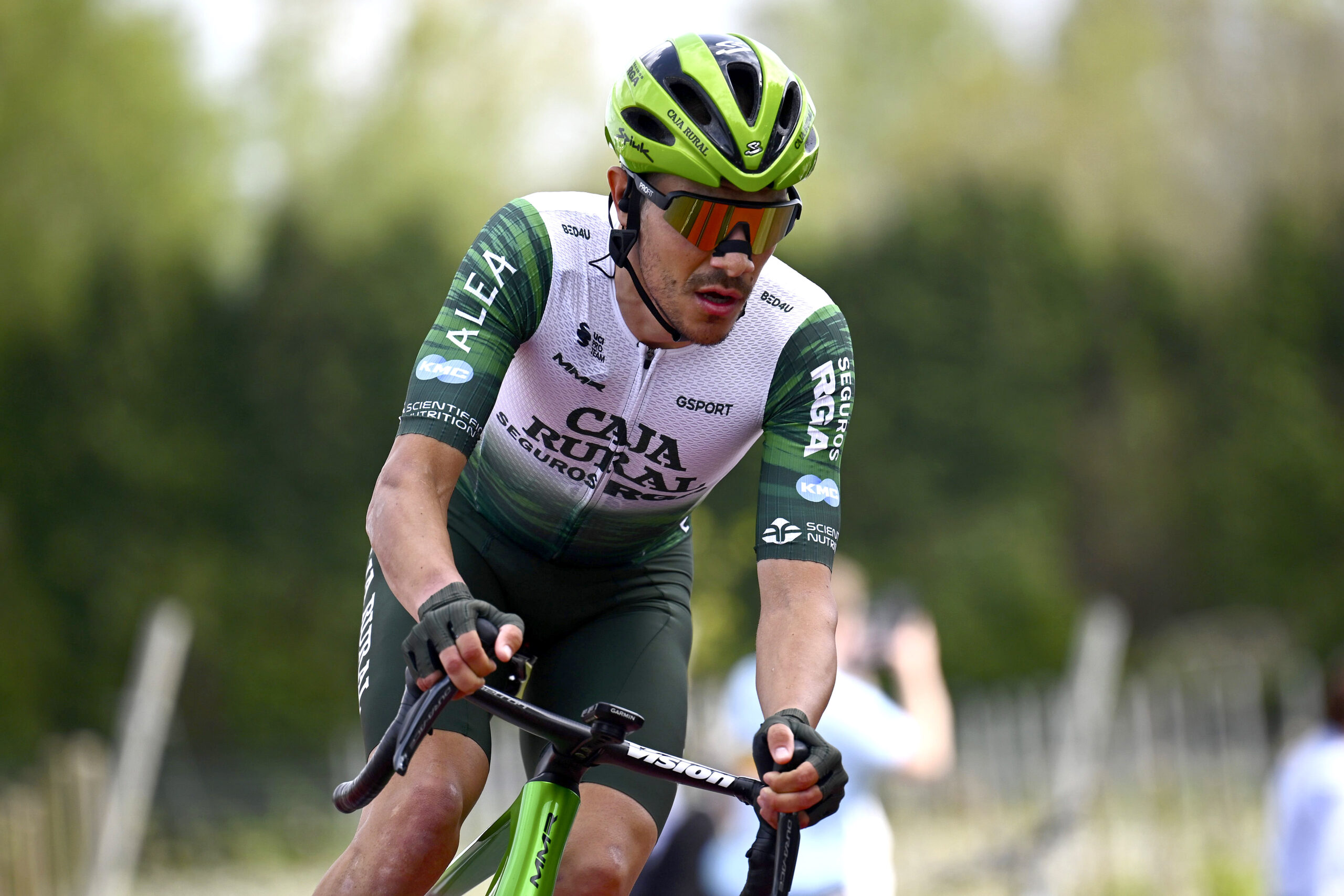 Stefano Oldani y Caja Rural-Seguros RGA renuevan su compromiso una temporada más